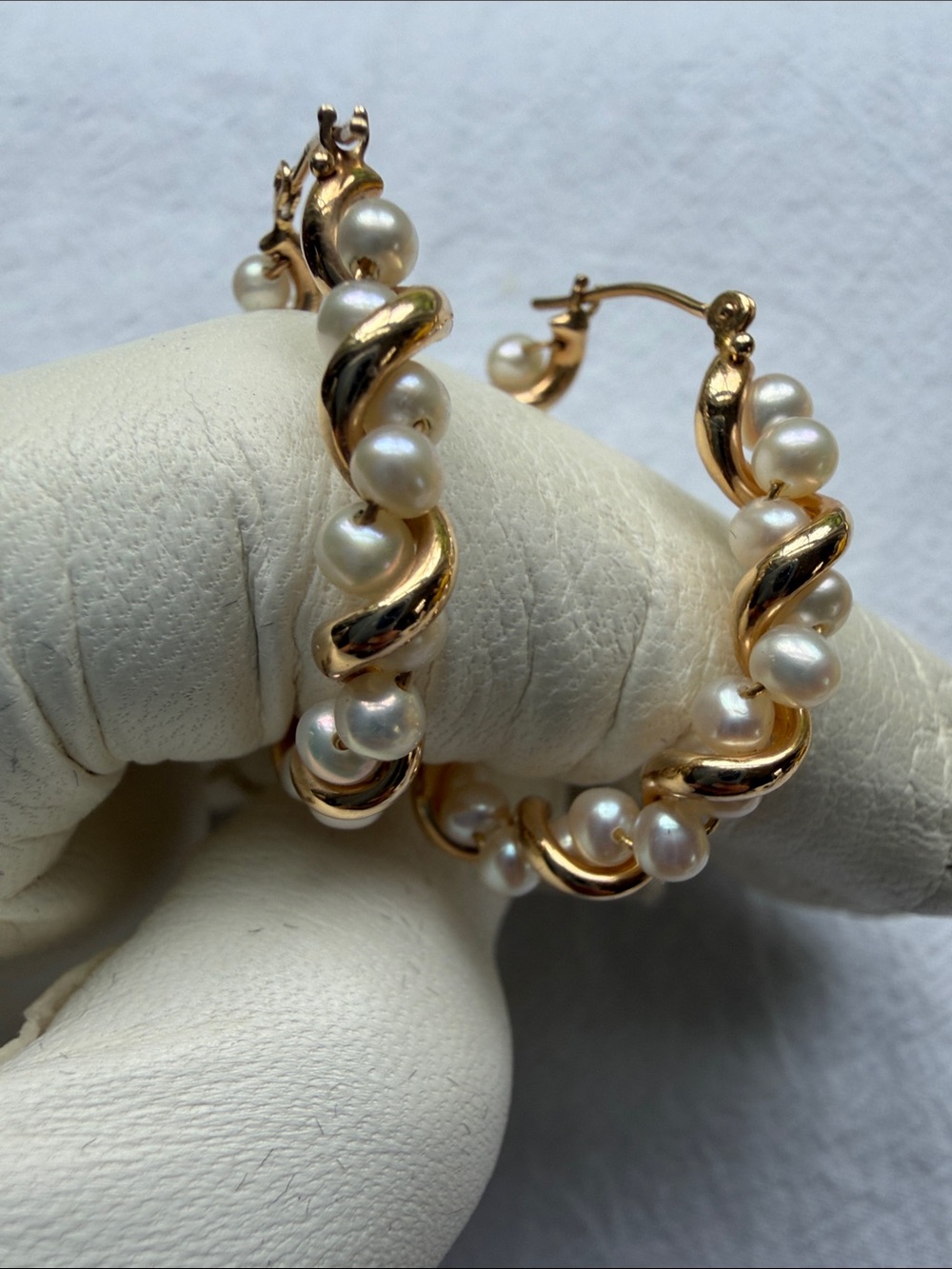 Vintage 14k Solid Gold Pearl Twist Hoop Earrings 4.8 grams